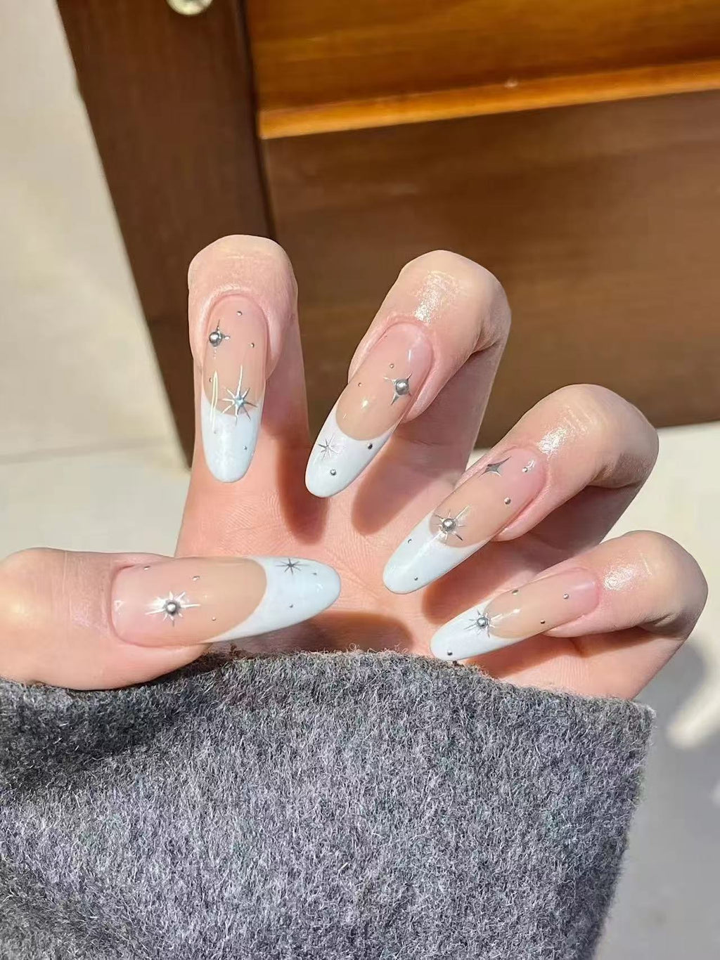 Handmade press-on nails Douce France