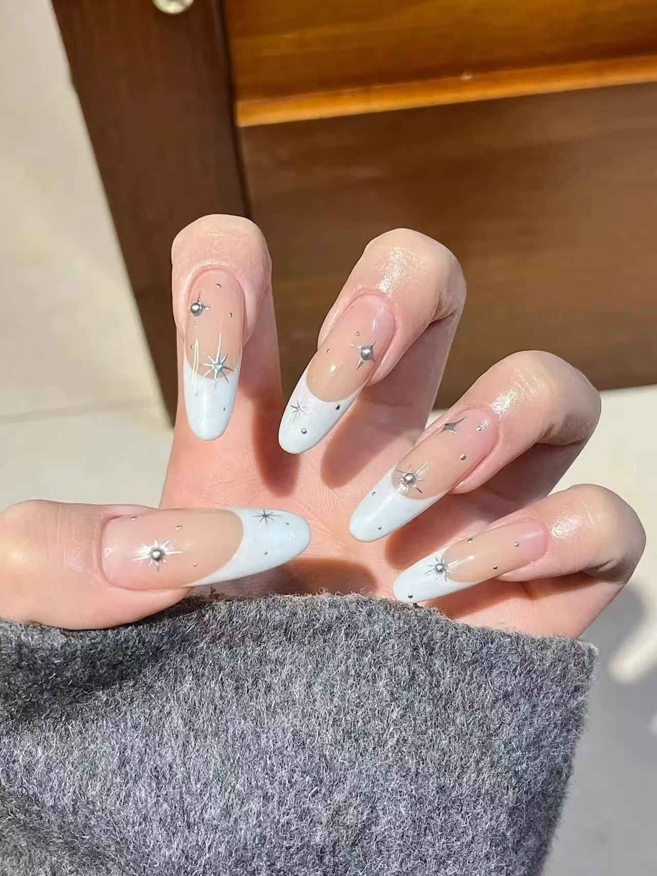 Handmade press-on nails Douce France