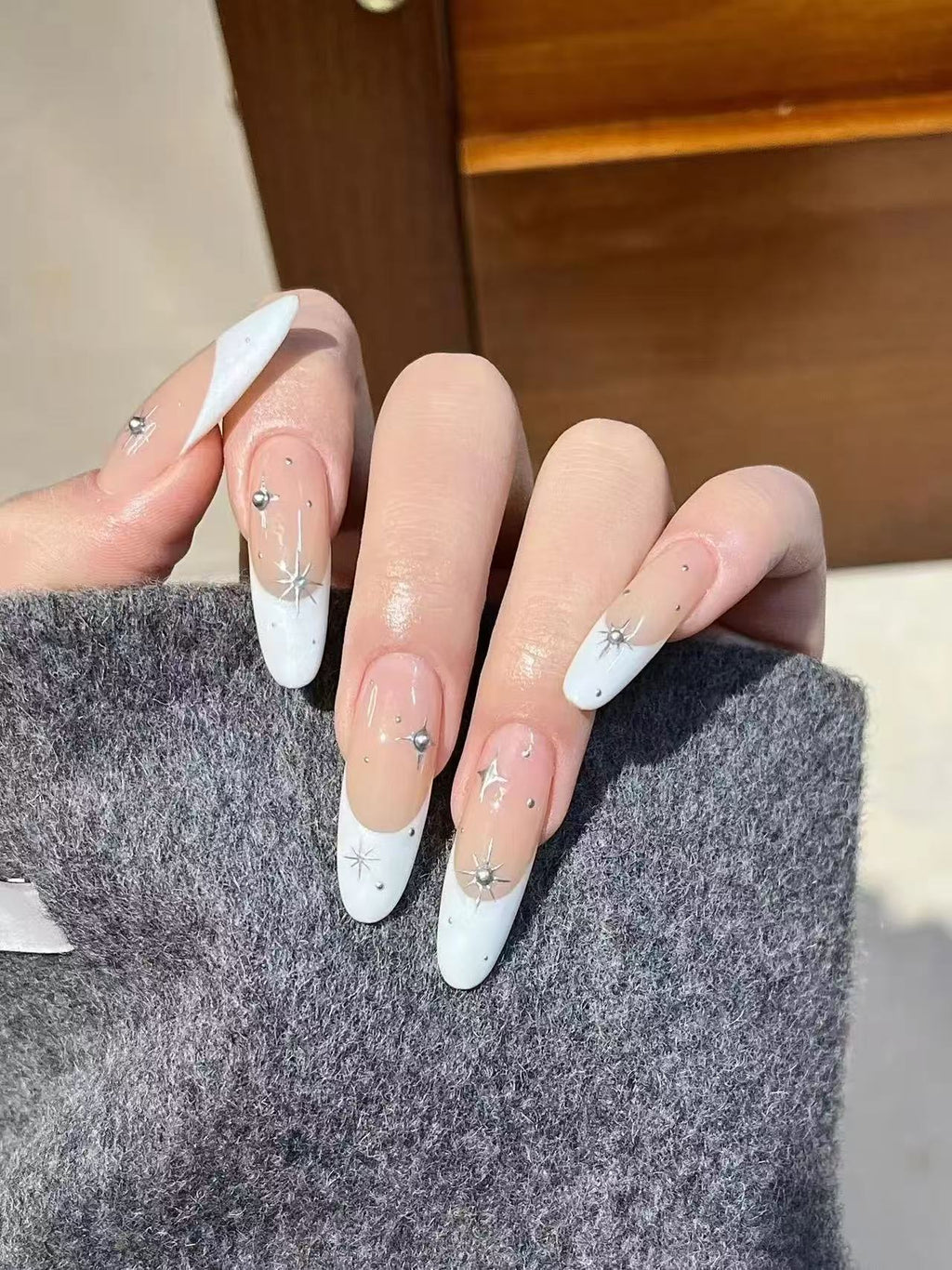 Handmade press-on nails Douce France