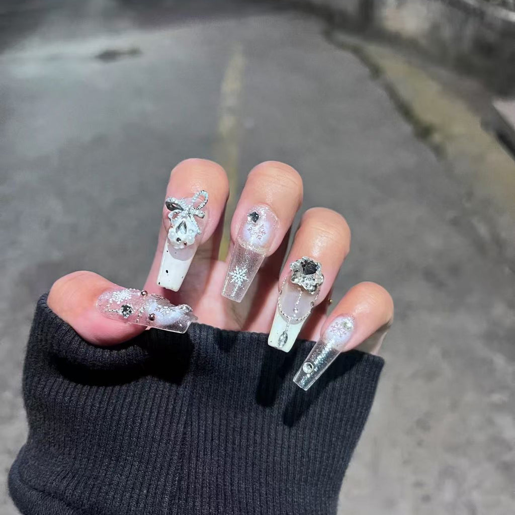 Handmade press-on nails Christmas Snowflakes