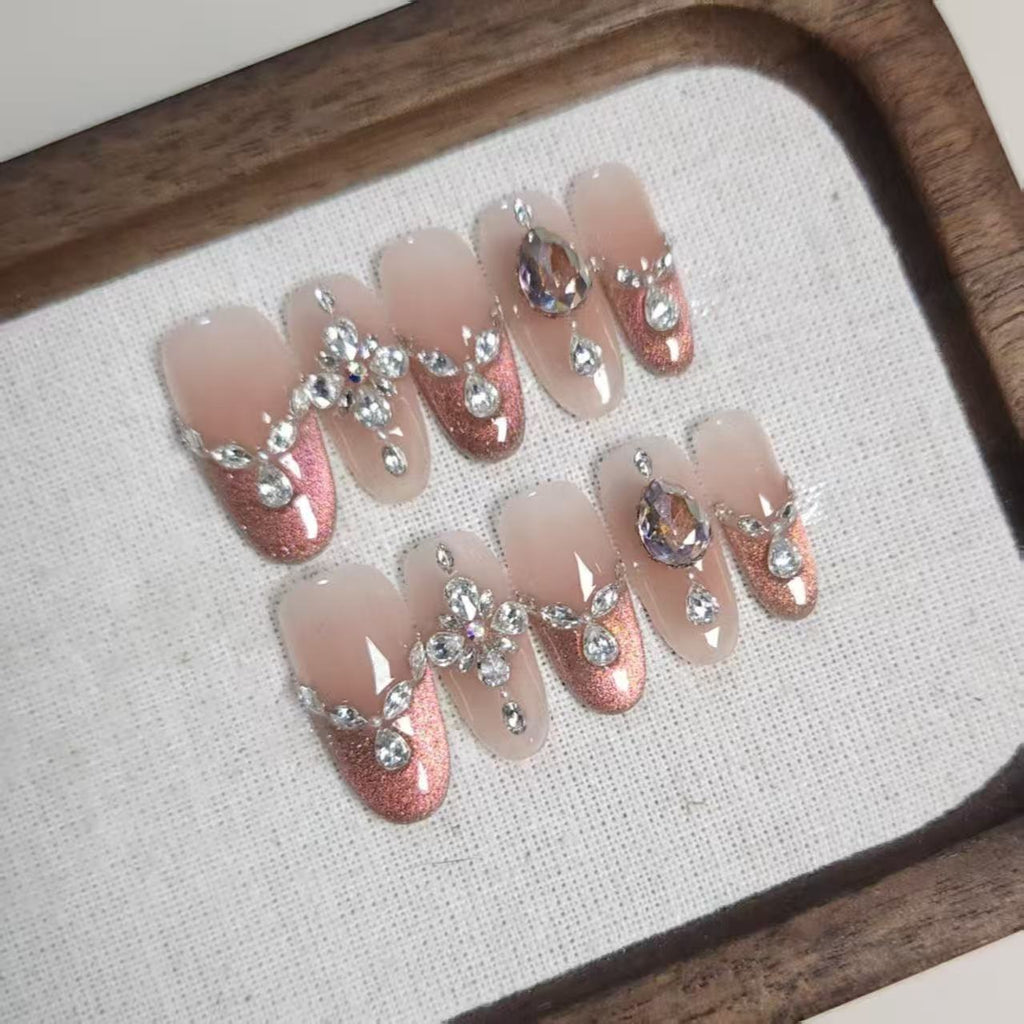 Handmade press-on nails Gem