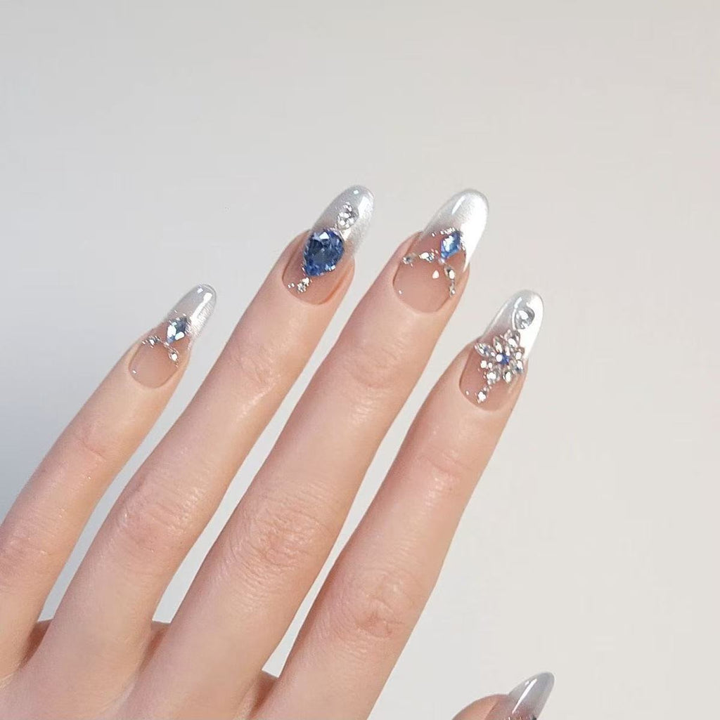 Handmade press-on nails Gem