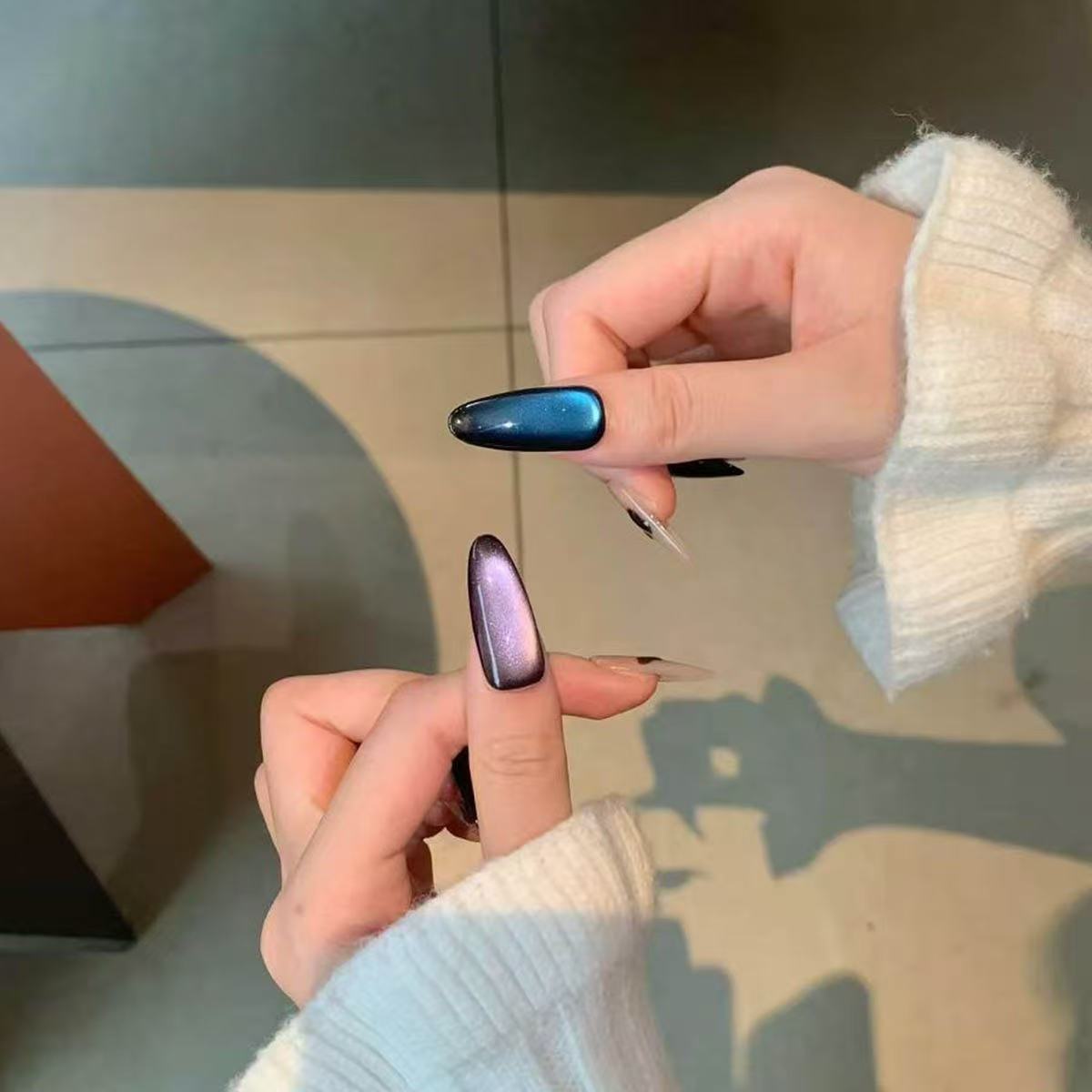 Handmade press-on nails Sapphire