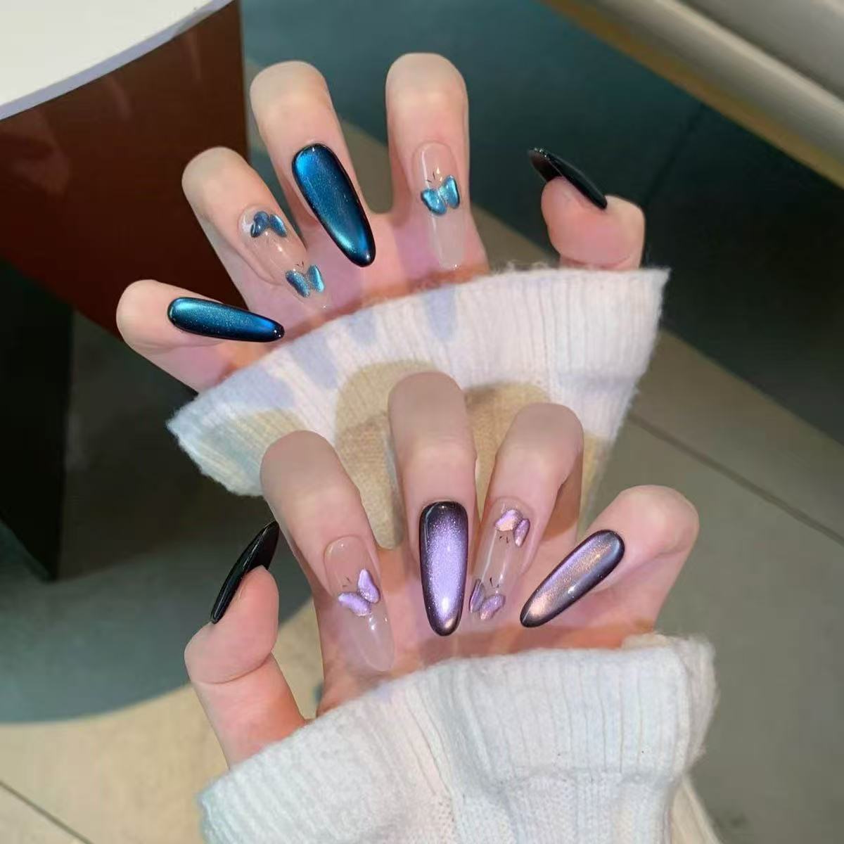 Handmade press-on nails Sapphire