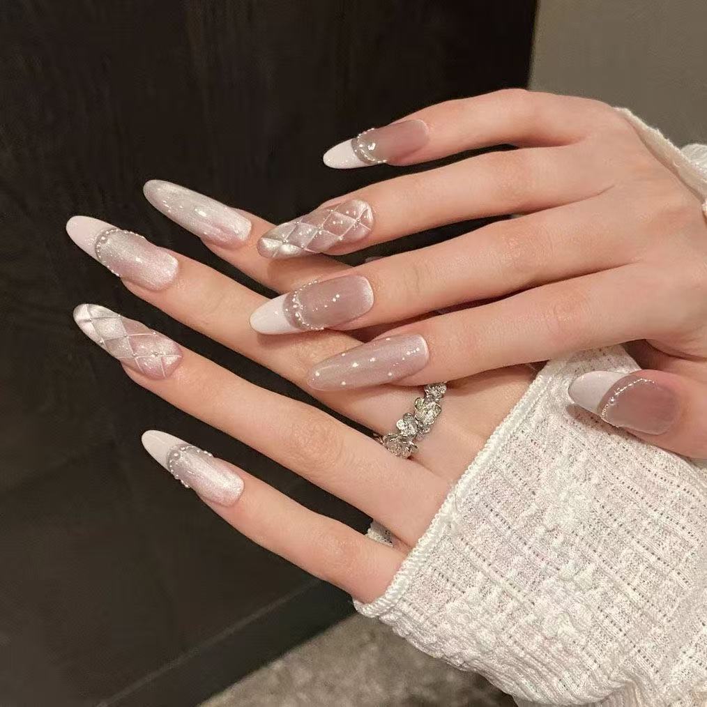 Handmade Pink Temperament press-on nails customizable