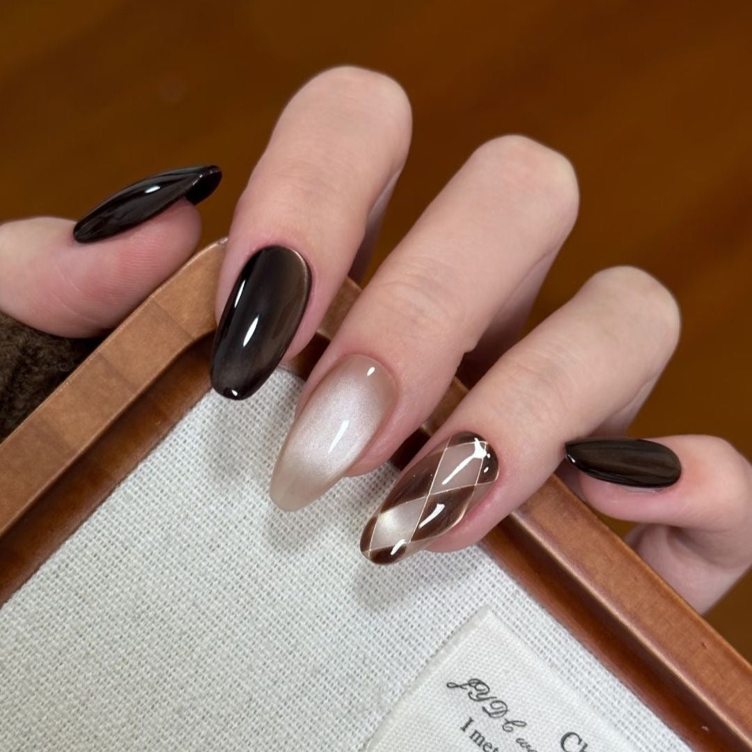 Handmade Temperament Diamond Grid press-on nails