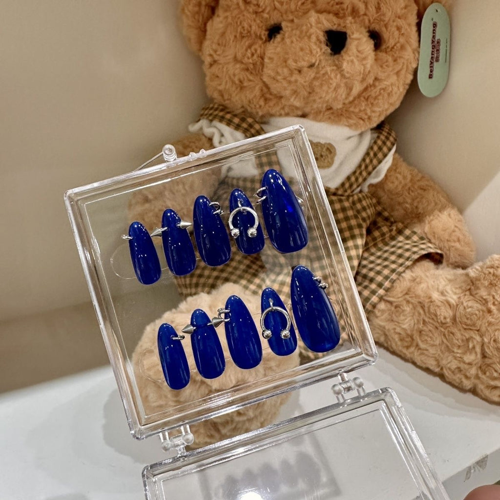 Handmade press-on nails Willow nail perforation