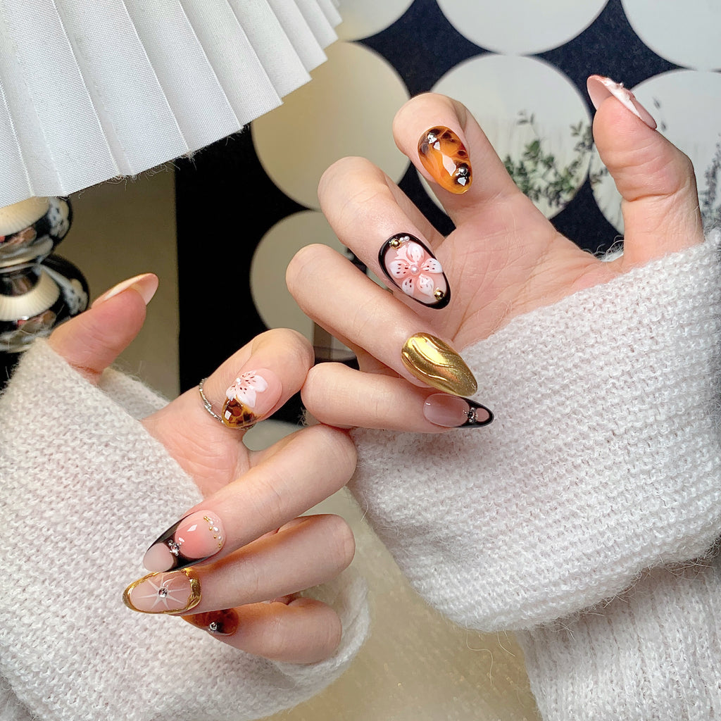 Luxury 3D Gold Almond